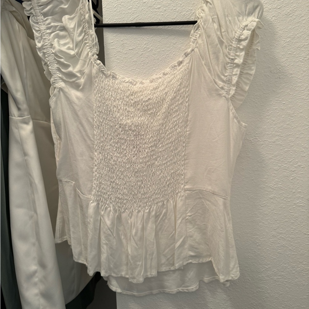 White Tank - Picture 2 of 2